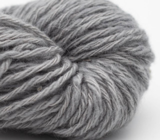 Smooth Sartuul Sheep Wool 4-ply aran handgesponnen - tinsel tinsel (light grey)