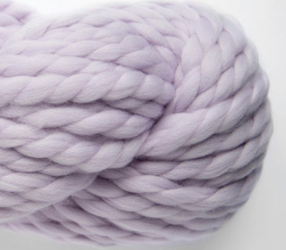 Yana XL Highland Wool 200g - Sugared Violet