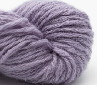 Smooth Sartuul Sheep Wool 4-ply aran handgesponnen - today I accomplished zero (purple)